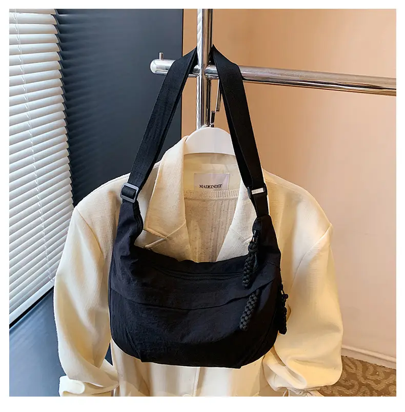 Japanese Style Crossbody Bag for Women Lightweight Nylon Commuter Bag — feature 42