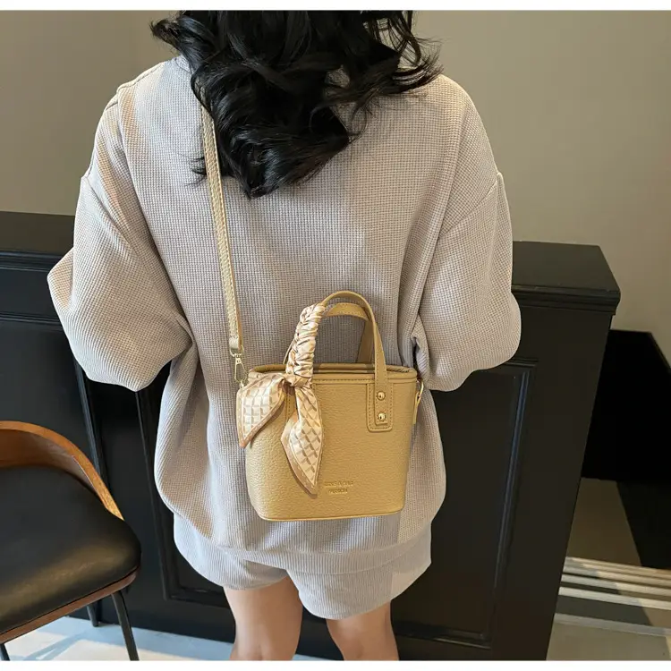 Pink Crossbody Bag for Women 2025 Trendy Casual Shoulder Bag — feature 24