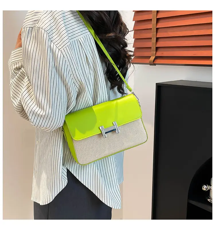 Women's Small Square H-Clasp Shoulder Bags 2025 — feature 16