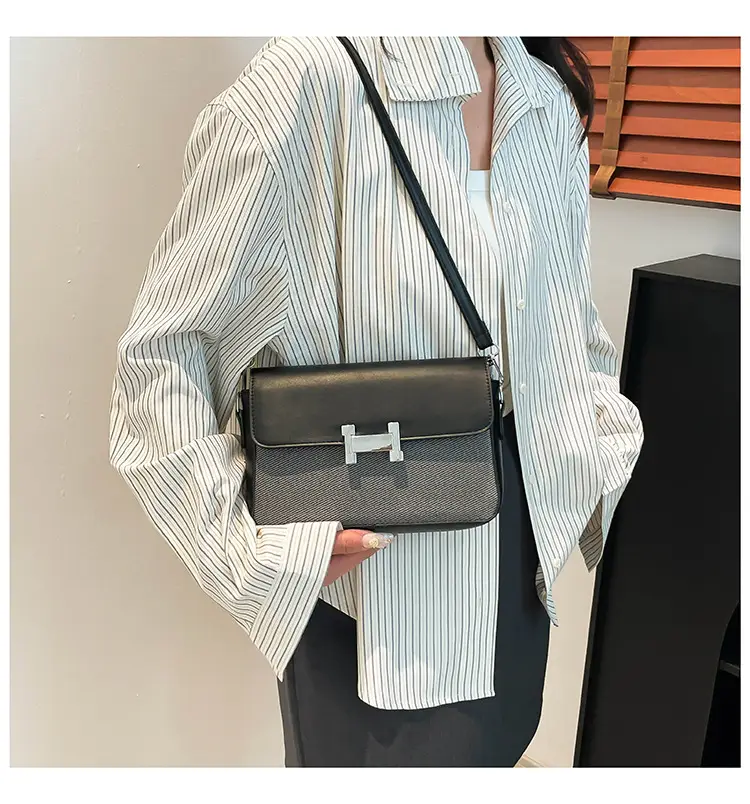 Women's Small Square H-Clasp Shoulder Bags 2025 — feature 19