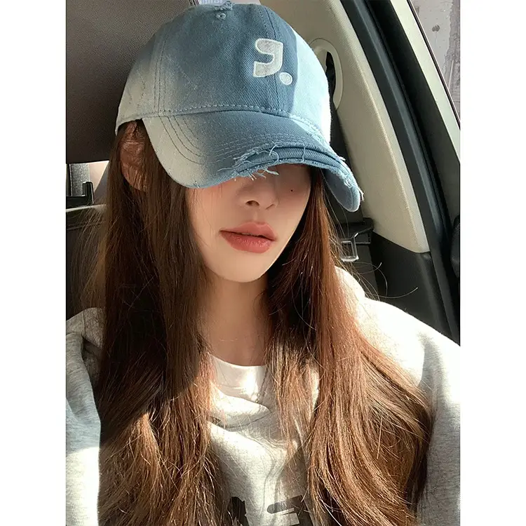 Red Retro Baseball Cap for Kids & Men Summer Wear - Image 8