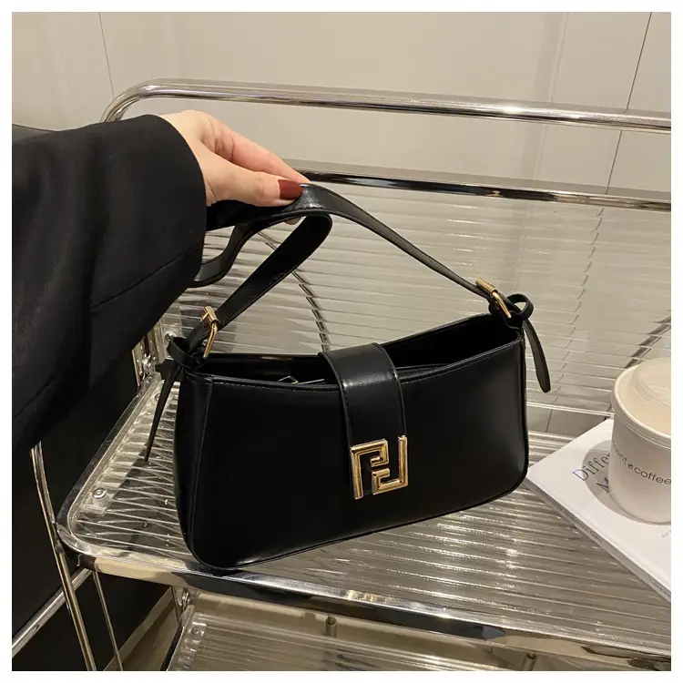 Women's White Fendi Logo Shoulder Bag 2026 — feature 20
