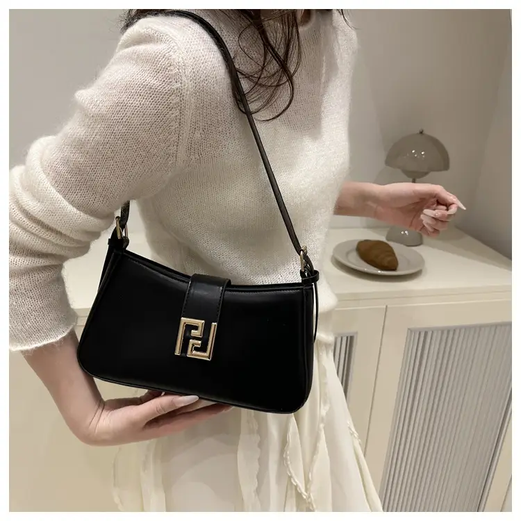 Women's White Fendi Logo Shoulder Bag 2026 — feature 45