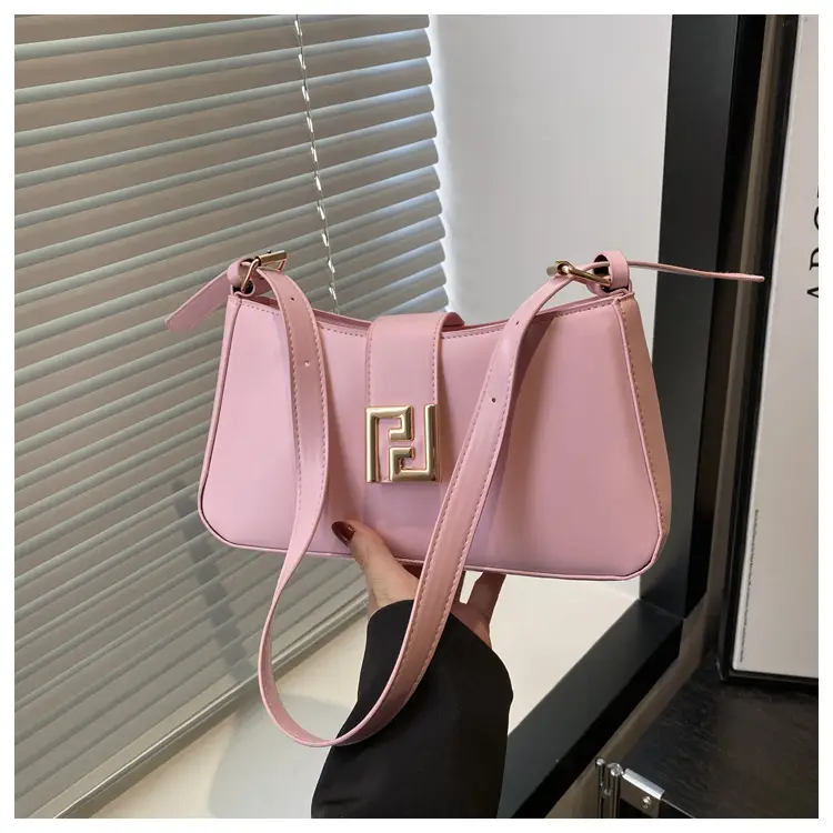 Women's White Fendi Logo Shoulder Bag 2026 - Image 5