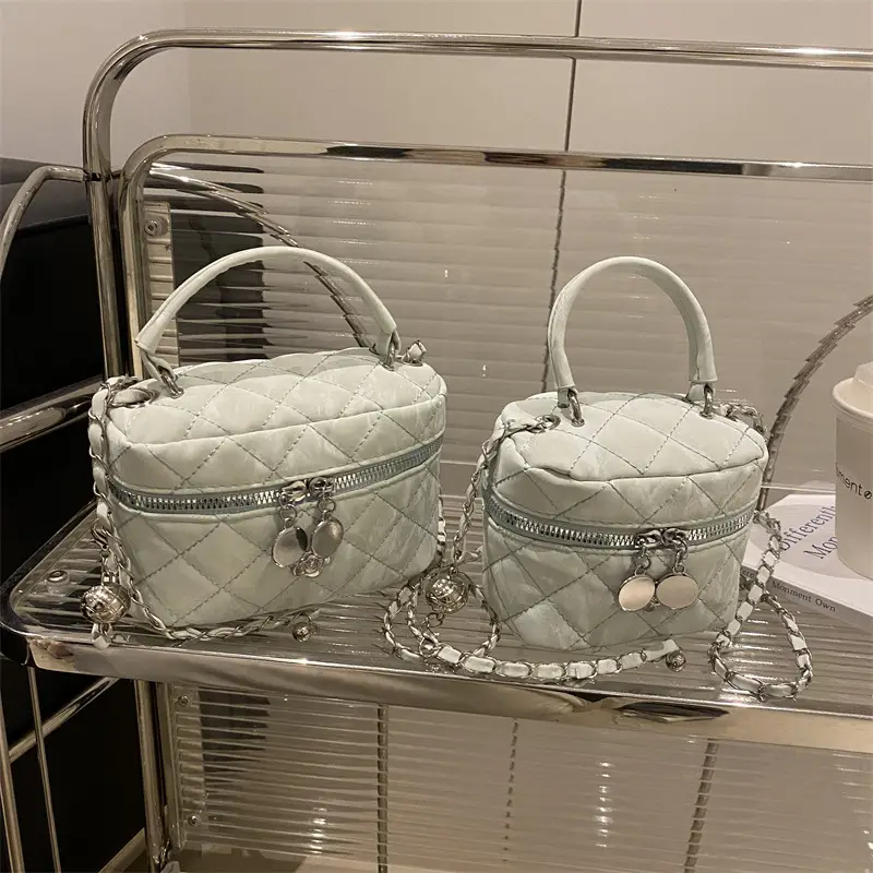 Quilted White Lady's Cosmetic Handbag with Chain Strap - Image 4