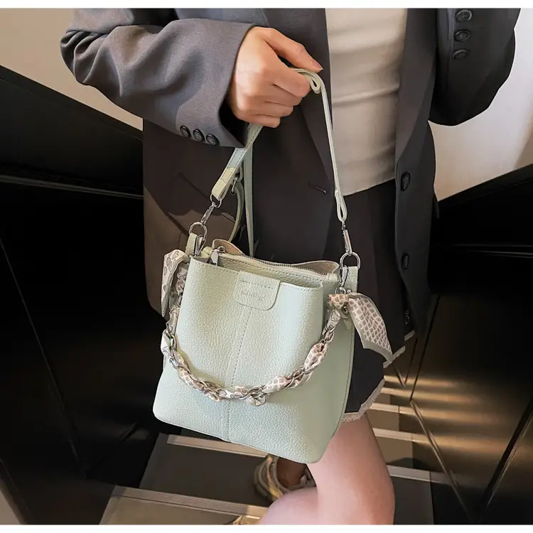 Light Luxury Vegetable Basket Bag for Women — feature 26
