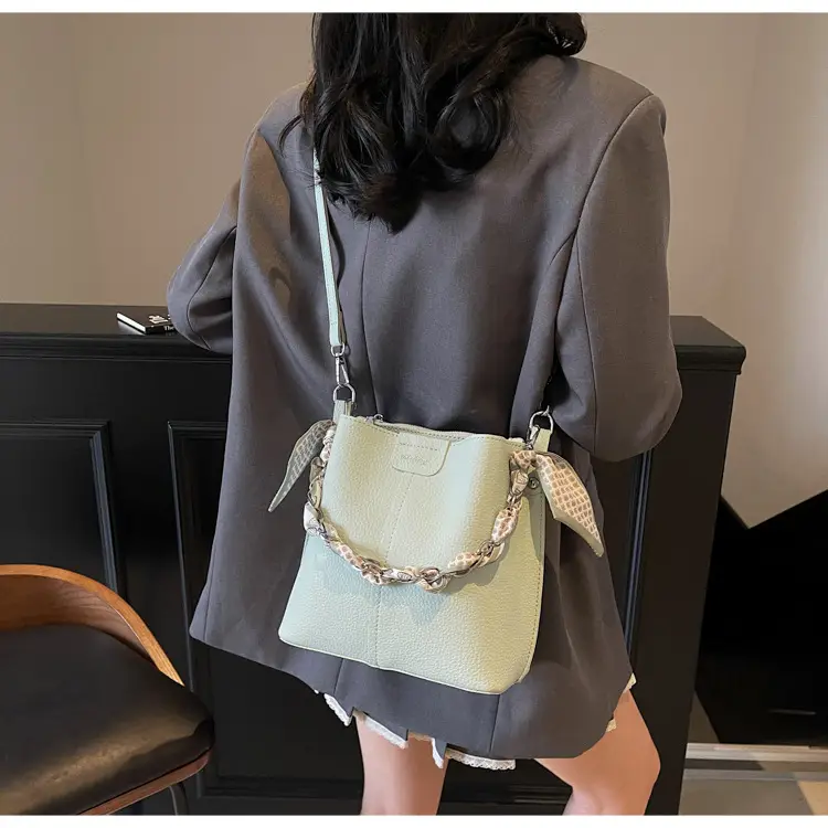 Light Luxury Vegetable Basket Bag for Women — feature 27