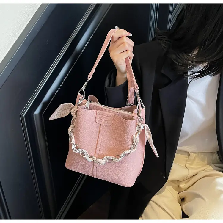 Light Luxury Vegetable Basket Bag for Women — feature 30