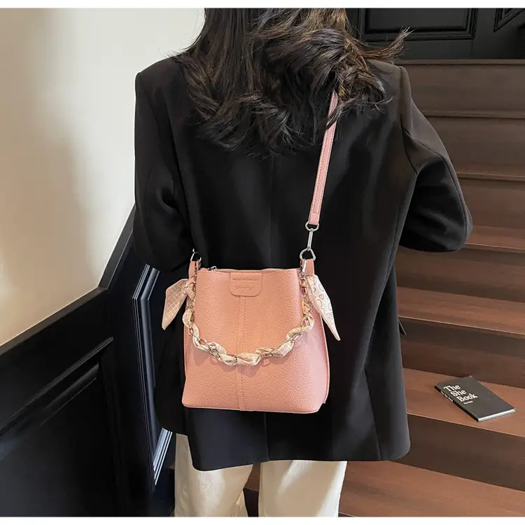 Light Luxury Vegetable Basket Bag for Women — feature 33
