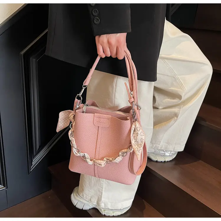 Light Luxury Vegetable Basket Bag for Women — feature 36