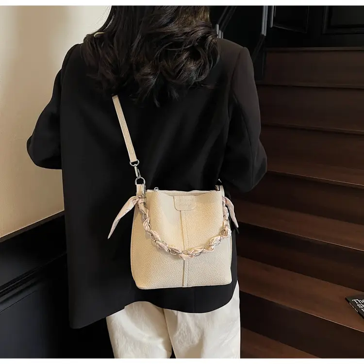 Light Luxury Vegetable Basket Bag for Women — feature 41