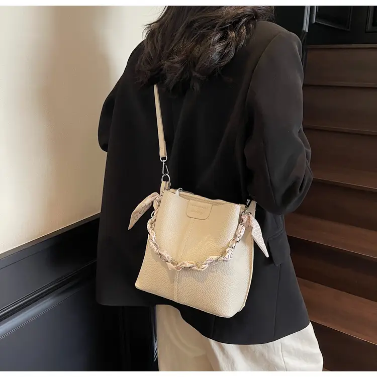 Light Luxury Vegetable Basket Bag for Women — feature 42