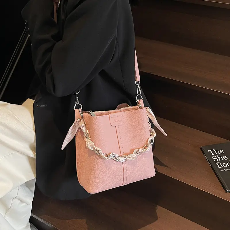 Light Luxury Vegetable Basket Bag for Women - Image 3
