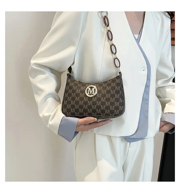 French Retro Crossbody Bag Women 2025 Summer — feature 15