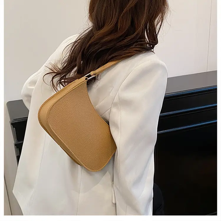 Women's Tan Leather Shoulder Bag Large Capacity 2025 — feature 15