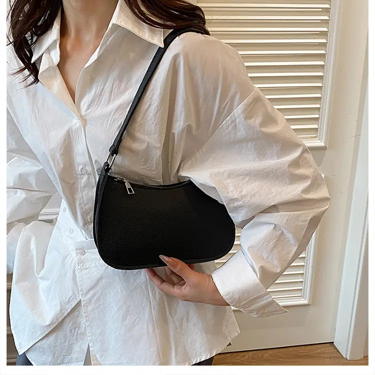 Women's Tan Leather Shoulder Bag Large Capacity 2025 — feature 17