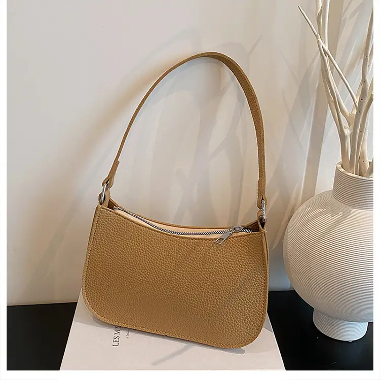 Women's Tan Leather Shoulder Bag Large Capacity 2025 — feature 23