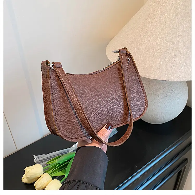Women's Tan Leather Shoulder Bag Large Capacity 2025 — feature 27