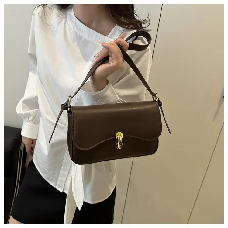 White Leather Crossbody Bag for Women 2025 — feature 13
