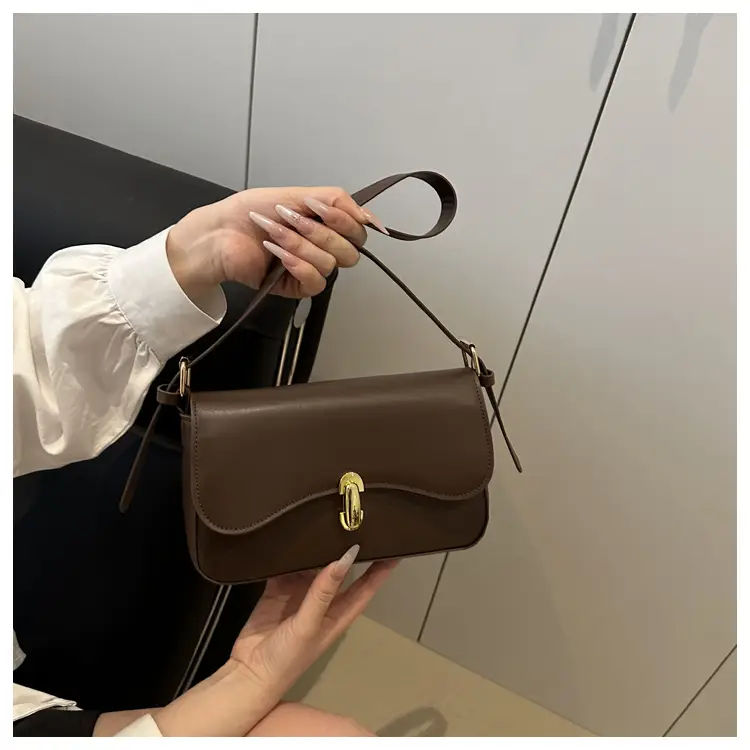 White Leather Crossbody Bag for Women 2025 — feature 14