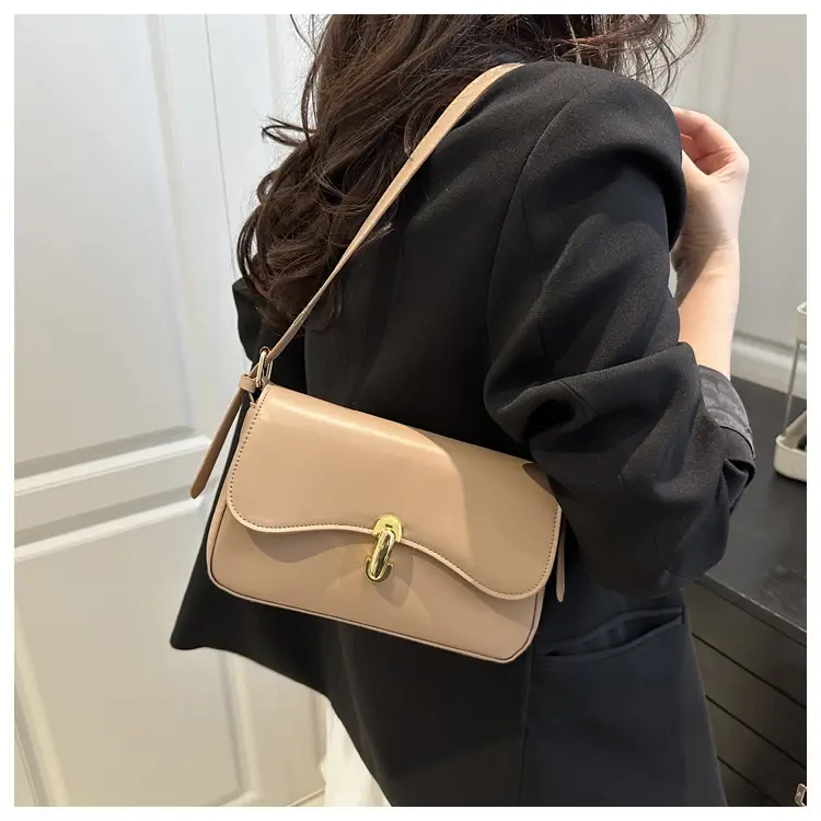 White Leather Crossbody Bag for Women 2025 — feature 17