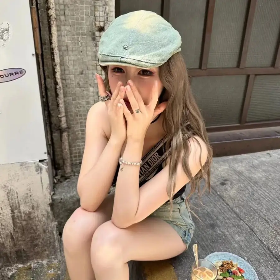 Vintage Wash Denim Rivet Beret Women's Cap - Image 7