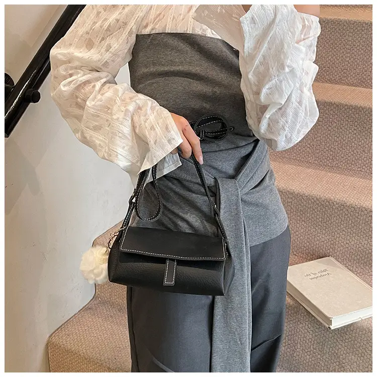 Black Crossbody Bag Women Summer 2023 — feature 17