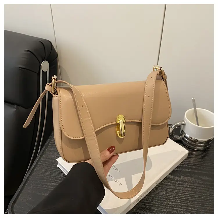 White Textured Shoulder Bag for Women 2025 — feature 12