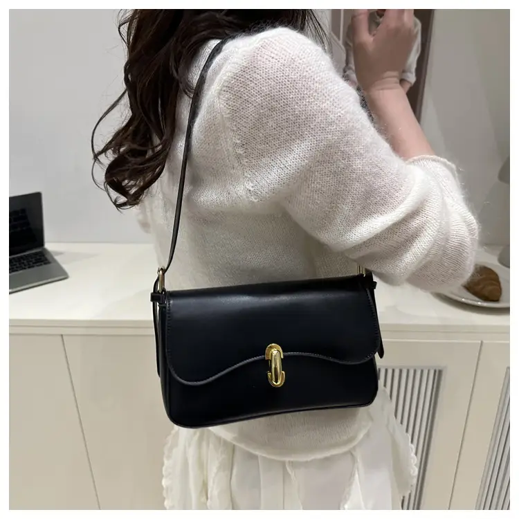 White Textured Shoulder Bag for Women 2025 — feature 31