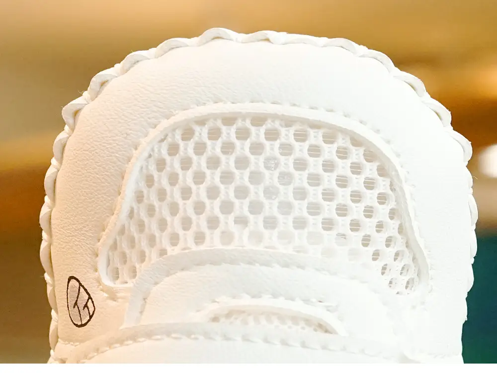 Baby Shoes White Soft Sole Non-Slip Summer Sandals Single Mesh Breathable Beginner Shoes for 0-1 Years — feature 1