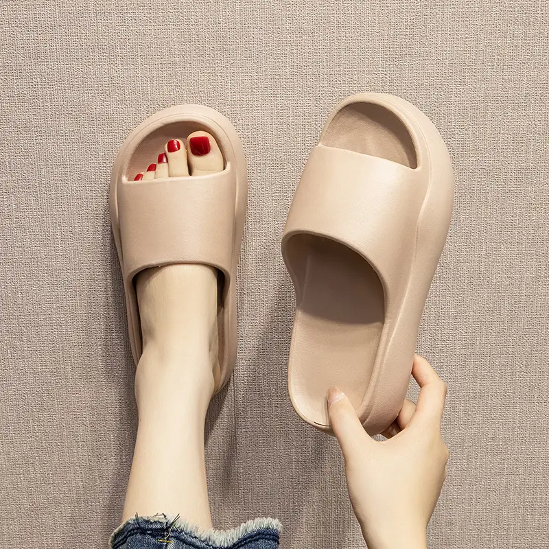 Qida Shun High-Heeled Slippers for Women to Wear Outside in Summer, Thick-Soled Sandals to Increase Height, New Style for Seaside and Beach Travel - Image 3