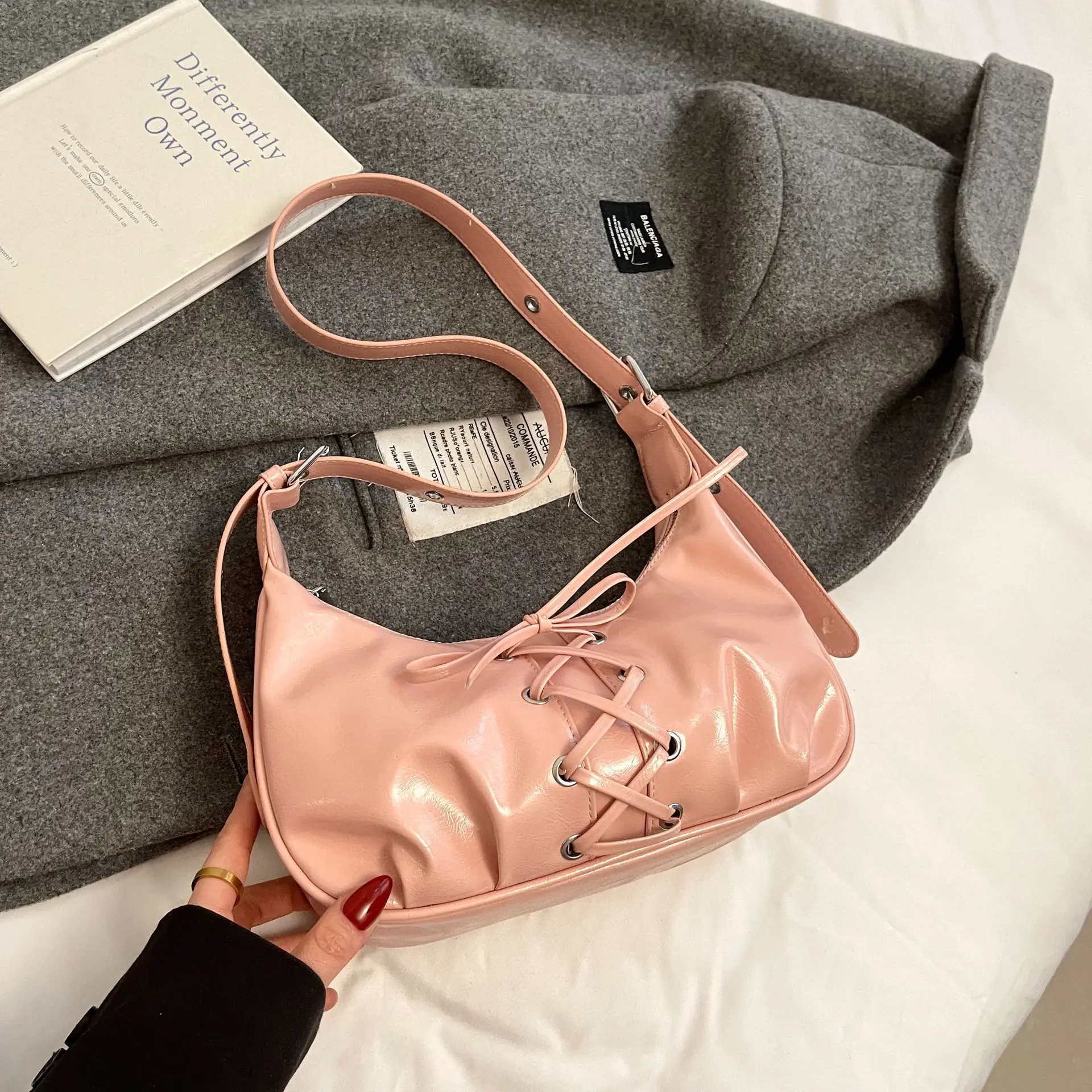 Elegant Lace-Up Bow Shoulder Bag for Women - Image 5