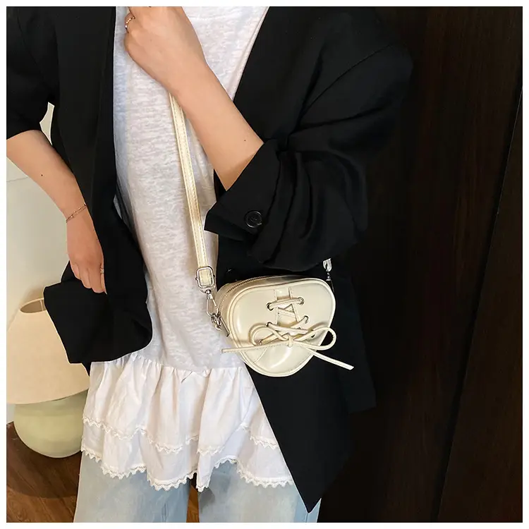 Korean Ins Heart Small Bag for Women Yellow — feature 25