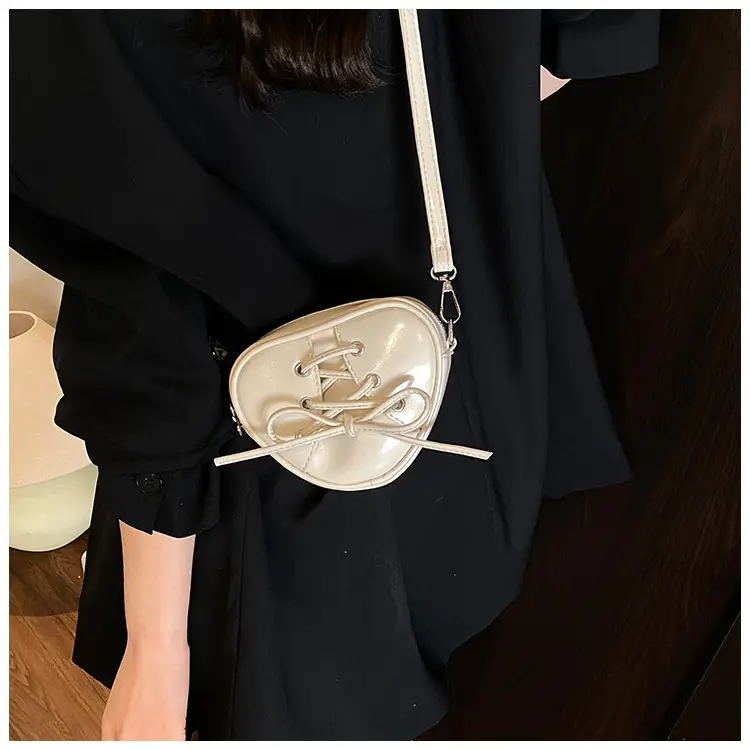 Korean Ins Heart Small Bag for Women Yellow — feature 27