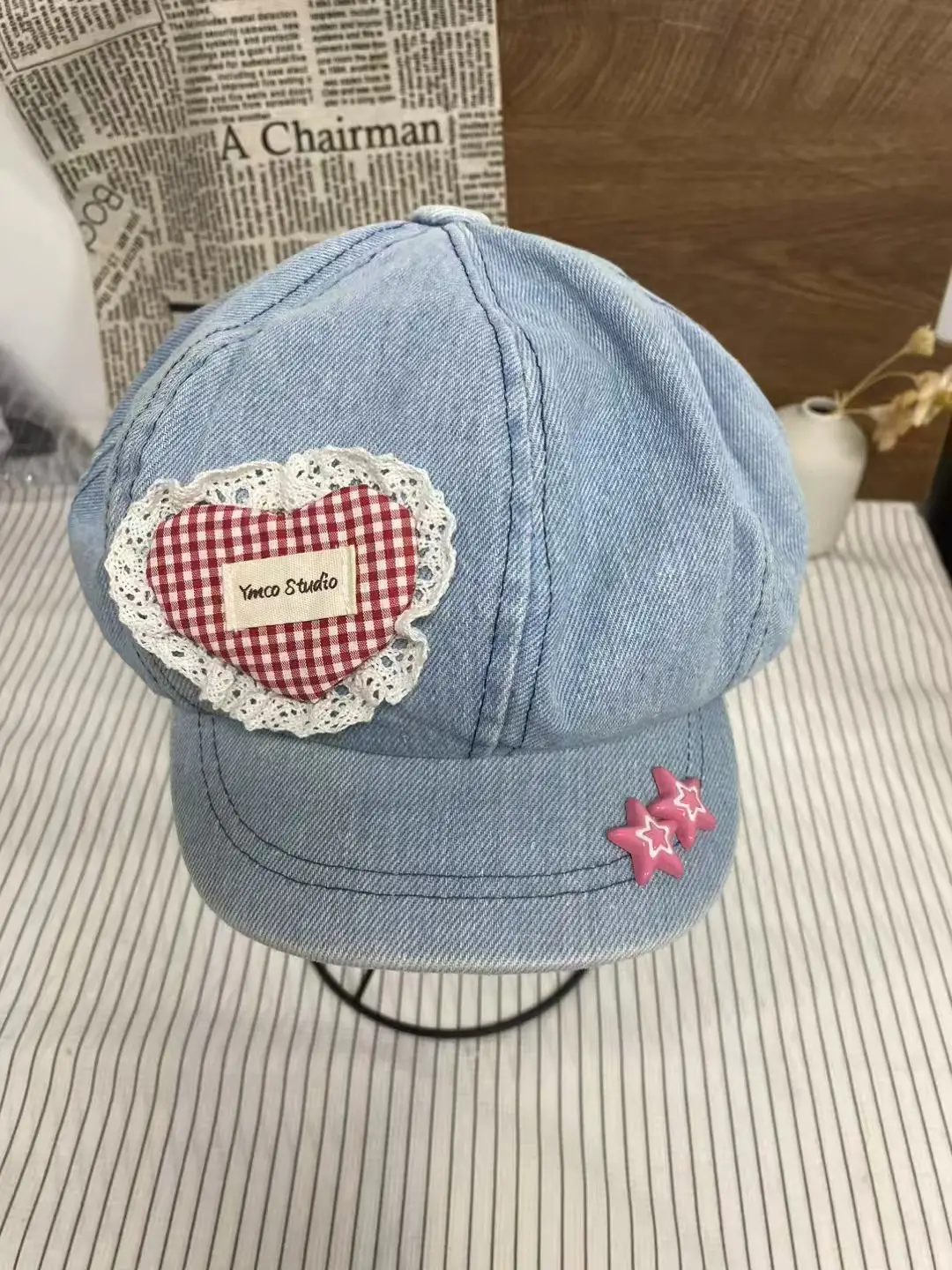 Denim Face-Showing Duck Cap with Heart Lace Edge — feature 7