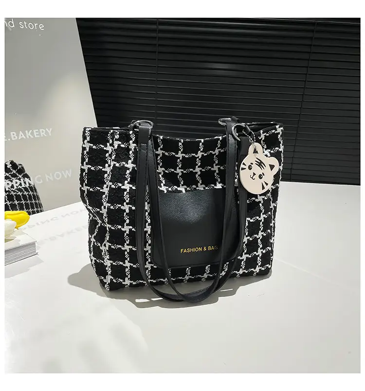 Women's Plaid Shoulder Bag Large Capacity 2025 - Image 3