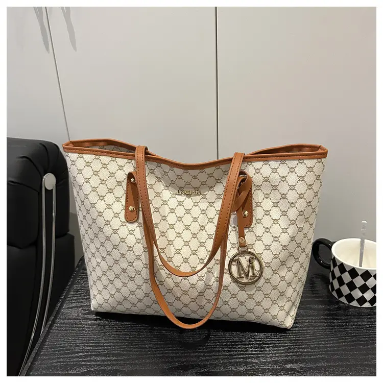 Women's Printed Letter Tote Bag Large Capacity Autumn Winter — feature 11