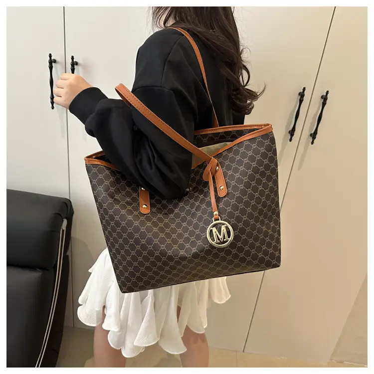 Women's Printed Letter Tote Bag Large Capacity Autumn Winter — feature 20