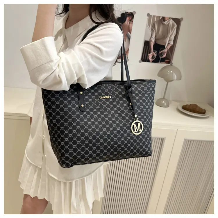 Women's Printed Letter Tote Bag Large Capacity Autumn Winter — feature 27