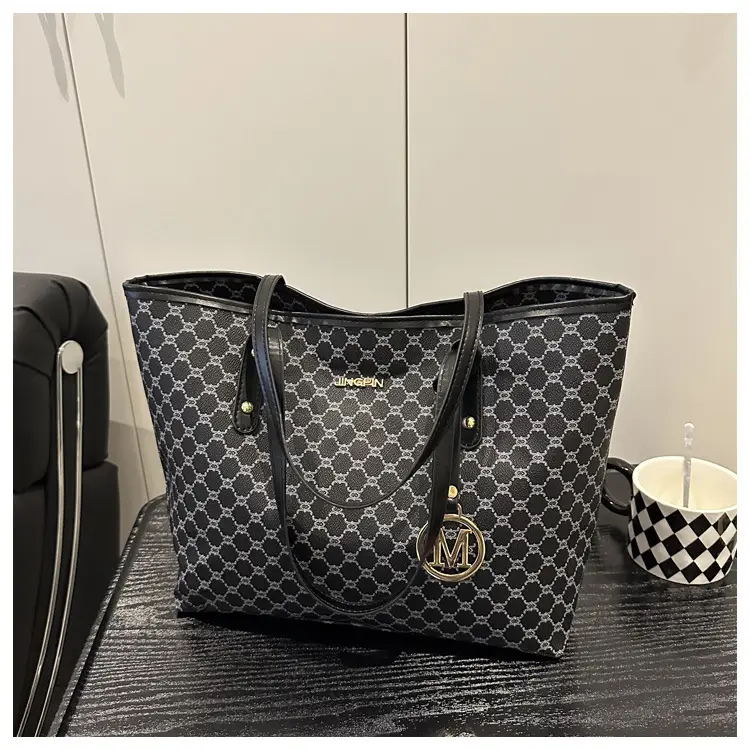 Women's Printed Letter Tote Bag Large Capacity Autumn Winter — feature 9