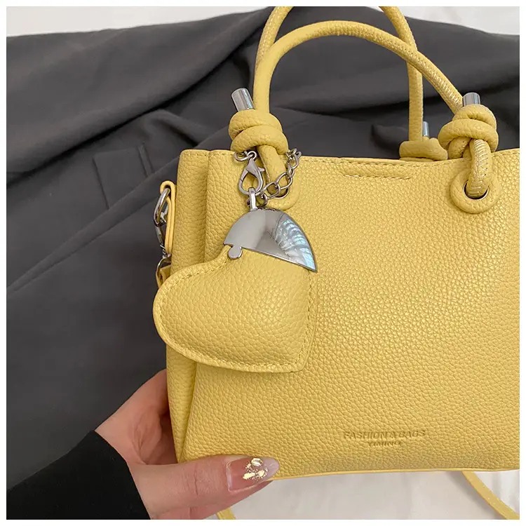 2025 Summer White Leather Shoulder Crossbody Bag — feature 4