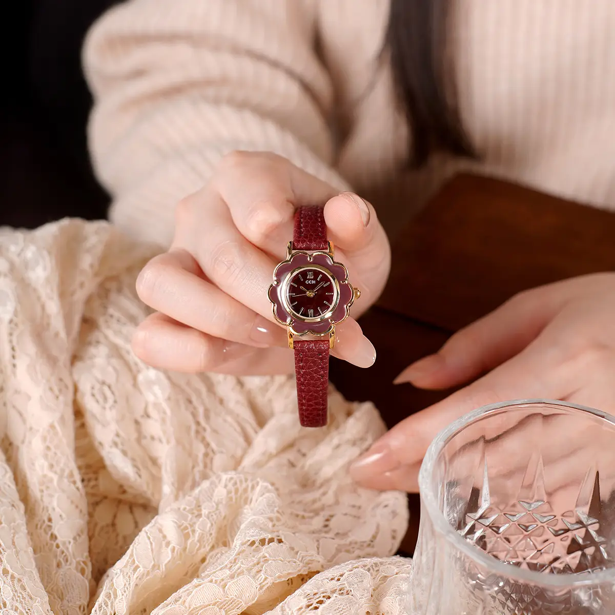 Gold Petal Watch for Women with Leather Strap Quartz - Image 7