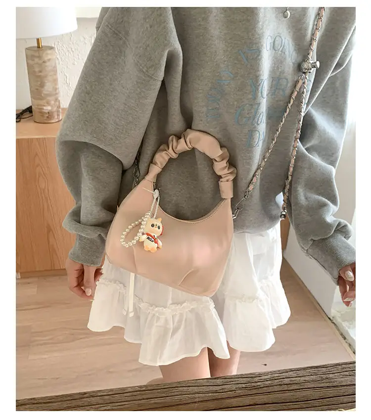 Women's Pleated Shoulder Bag with Doll Design Beige — feature 22