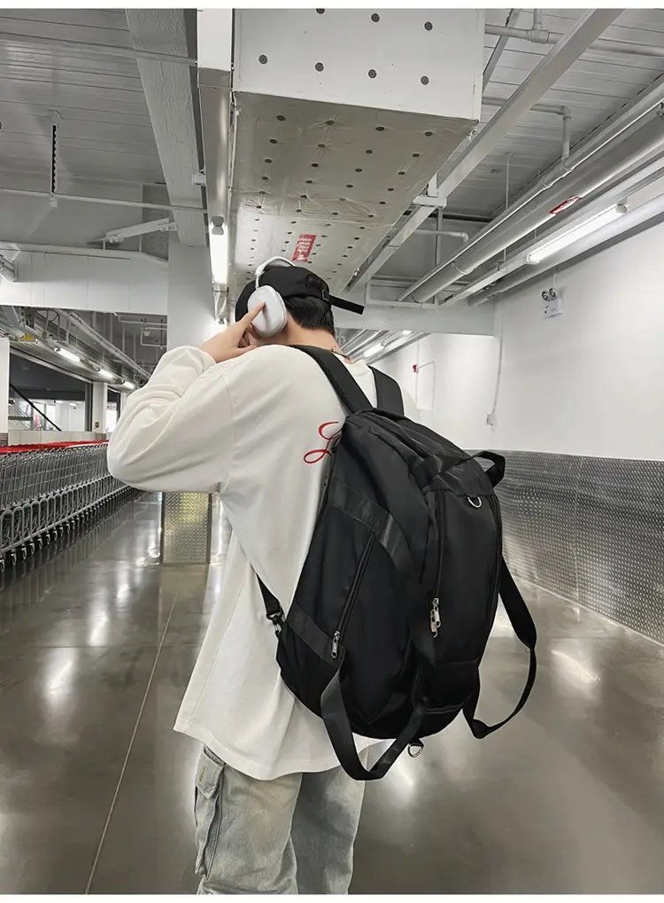 Large Capacity Fitness Sports Men's Shoulder Bag — feature 26