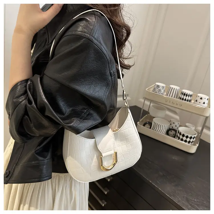 Textured Crossbody Bag 2026 New Trendy Fashion — feature 10