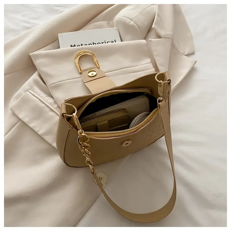 Textured Crossbody Bag 2026 New Trendy Fashion — feature 24
