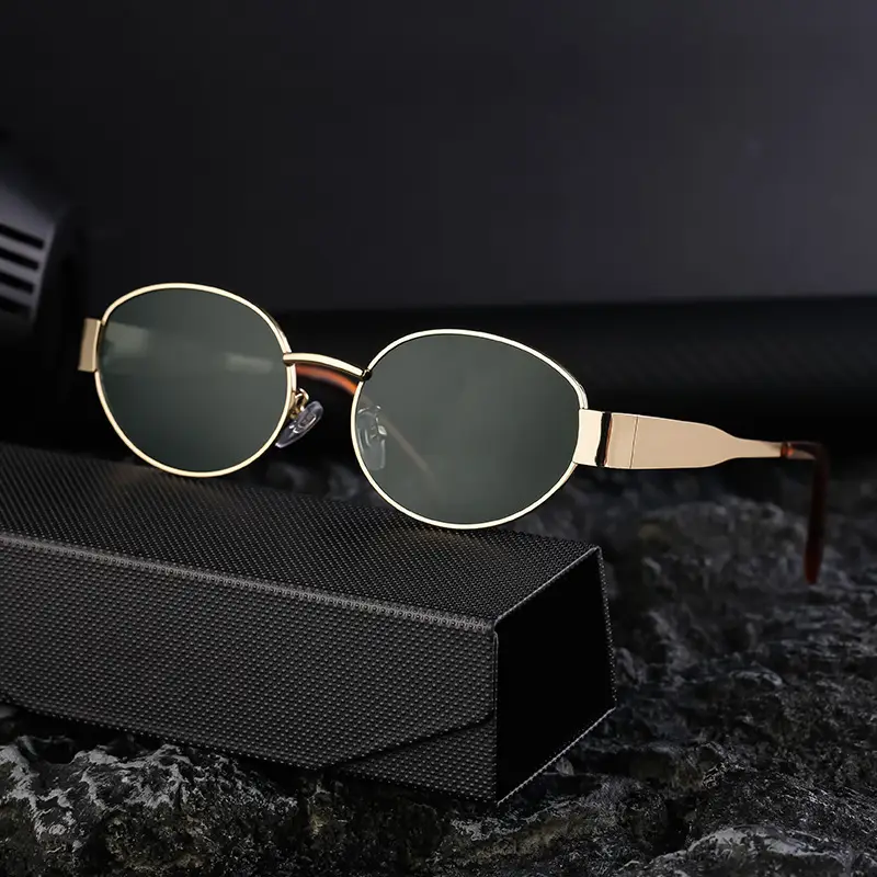 Women's Round Frame Sunglasses White Black