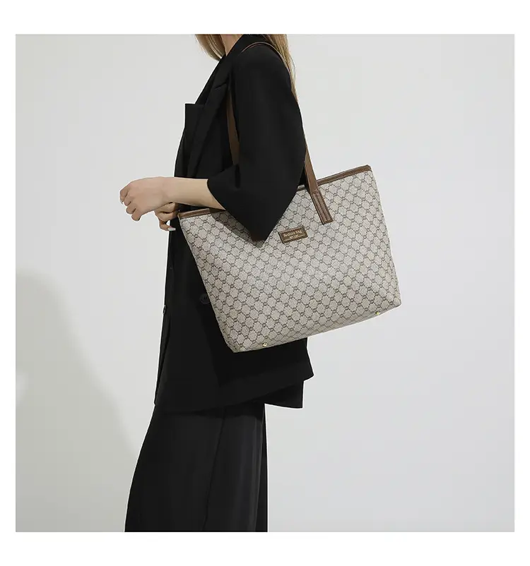 Women's Monogram Canvas Shoulder Bag Brown Leather Handle — feature 11