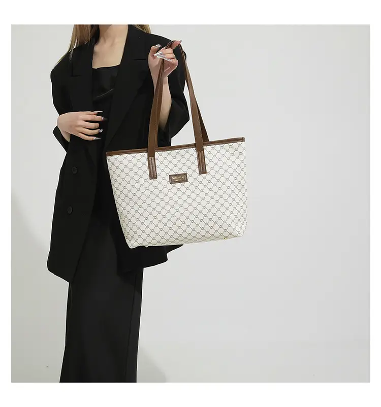 Women's Monogram Canvas Shoulder Bag Brown Leather Handle — feature 16