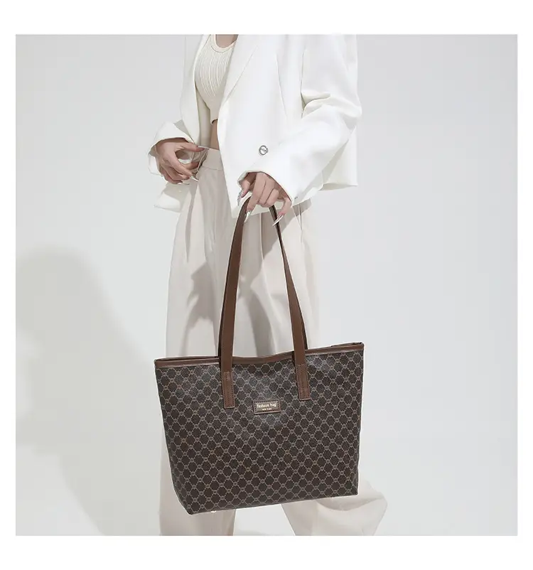 Women's Monogram Canvas Shoulder Bag Brown Leather Handle — feature 17